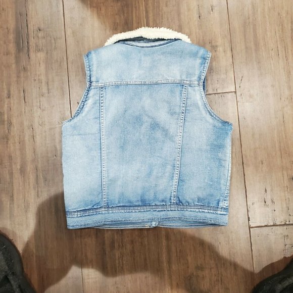 Cat and Jack Sherpa lined denim vest Big Girls size XL 14/16 Faux fur Big girls - Picture 6 of 8
